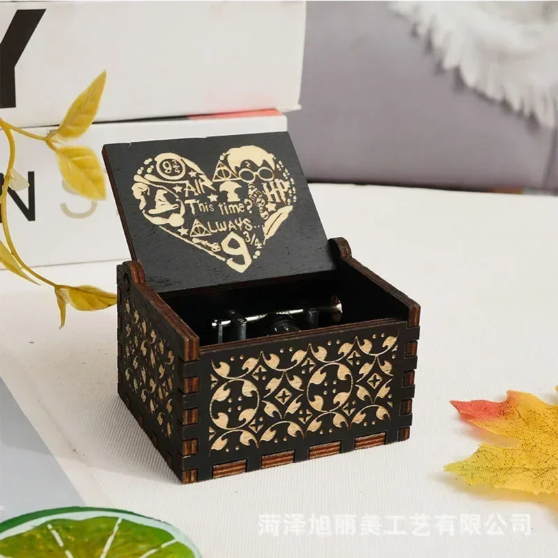 Anime Themed Hand-cranked Musi - Wood Chisel Set ulasan dan harga